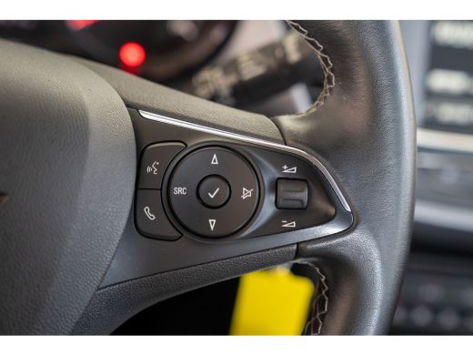 Opel Crossland X 1.2 Turbo Edition | Achterbank in delen neerklapbaar | Achterspoiler | Achterspoiler ActivLease financial lease