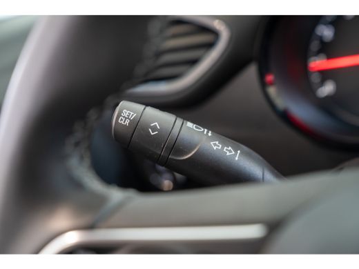 Opel Crossland X 1.2 Turbo Edition | Achterbank in delen neerklapbaar | Achterspoiler | Achterspoiler ActivLease financial lease
