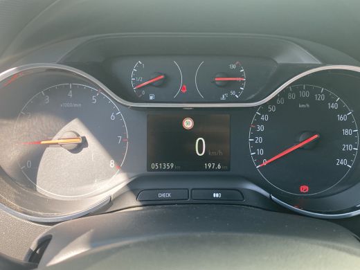Opel Crossland X 1.2 Turbo Innovation | Achterbank in delen neerklapbaar | Achteruitrijcamera | Apple Carplay/Andr... ActivLease financial lease