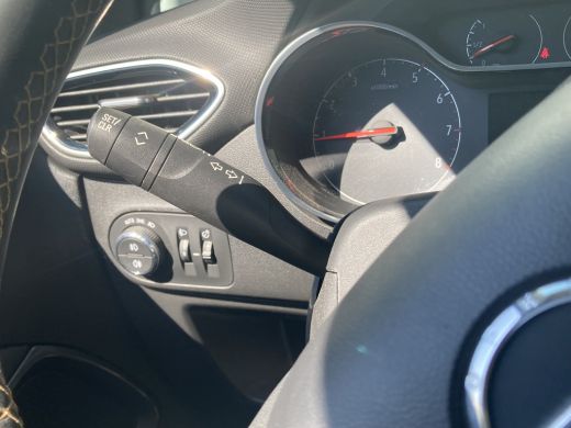 Opel Crossland X 1.2 Turbo Innovation | Achterbank in delen neerklapbaar | Achteruitrijcamera | Apple Carplay/Andr... ActivLease financial lease