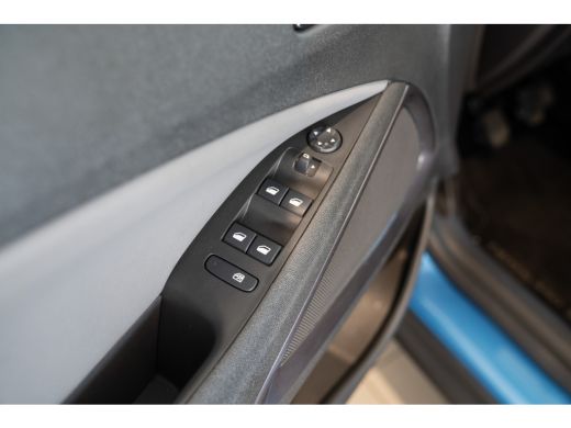 Opel Crossland X 1.2 Turbo Innovation | Trekhaak | Climate Controle | Navigatie | Parkeersensoren | Apple Carplay ... ActivLease financial lease