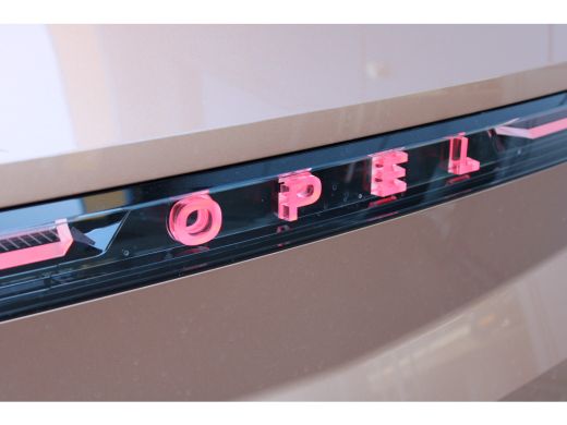 Opel Grandland Electric GS 73 kWh | Audio installatie premium | Autonomous Emergency Braking | Elektrisch glazen panorama... ActivLease financial lease