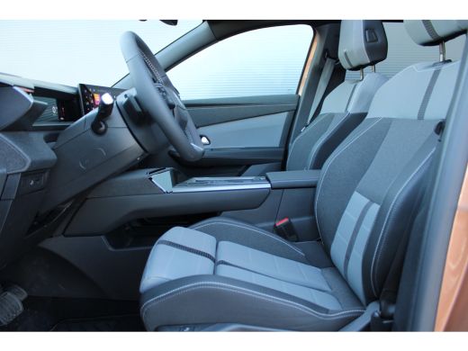 Opel Grandland Electric GS 73 kWh | Audio installatie premium | Autonomous Emergency Braking | Elektrisch glazen panorama... ActivLease financial lease