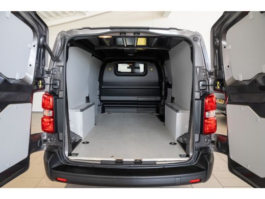 Opel Vivaro Electric L3 75 kWh | Laadruimte Pakket | Camera | Parkeersensoren | Navigatie | Apple Carplay & Android Au... ActivLease financial lease
