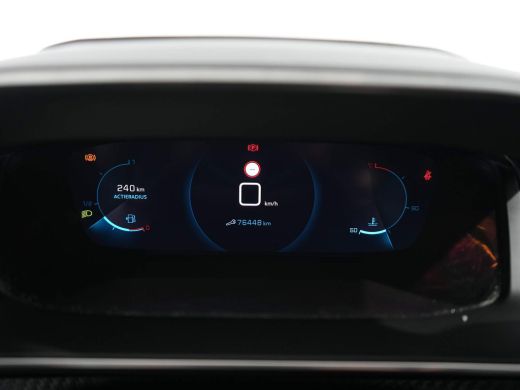 Peugeot 2008 1.2 PureTech Blue Lease Allure MANUAL ActivLease financial lease