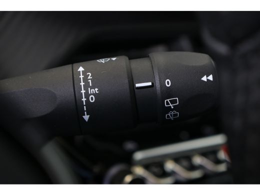 Peugeot 208 1.2 PureTech 75 Style Peugeot 208 1.2 Handmatig 1.2 PureTech 75 Style | Airco | Apple Carplay/And... ActivLease financial lease