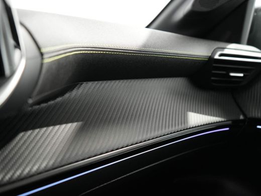 Peugeot 208 Peugeot 1.2 PureTech GT | 17" lichtmetalen velgen "Jordaan" incl. plaatsbesparend reservewiel | A... ActivLease financial lease