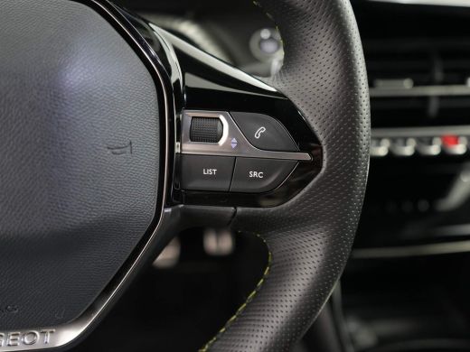 Peugeot 208 Peugeot 1.2 PureTech GT | 17" lichtmetalen velgen "Jordaan" incl. plaatsbesparend reservewiel | A... ActivLease financial lease
