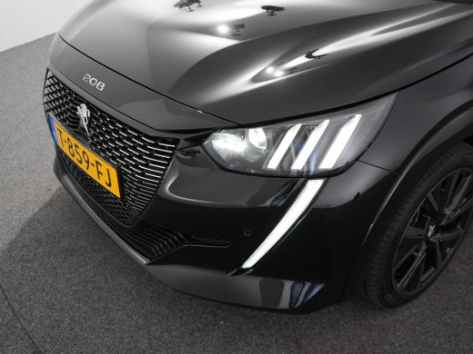 Peugeot 208 Peugeot 1.2 PureTech GT | 17" lichtmetalen velgen "Jordaan" incl. plaatsbesparend reservewiel | A... ActivLease financial lease