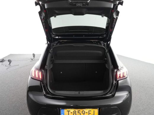 Peugeot 208 Peugeot 1.2 PureTech GT | 17" lichtmetalen velgen "Jordaan" incl. plaatsbesparend reservewiel | A... ActivLease financial lease