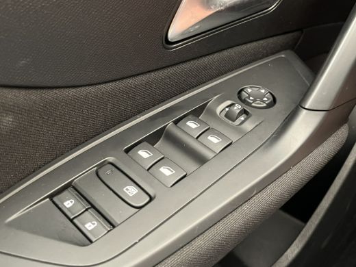 Peugeot 308 1.2 PureTech Active Pack Business | Apple Carplay | Climate control | Sensoren Achter | Cruise co... ActivLease financial lease