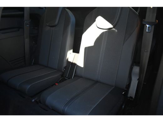 Peugeot 5008 Peugeot 1.2 Hybrid GT 136pk Automaat 7p. | Adaptive Cruise | Navigatie | Keyless-Entry | Dodehoek... ActivLease financial lease