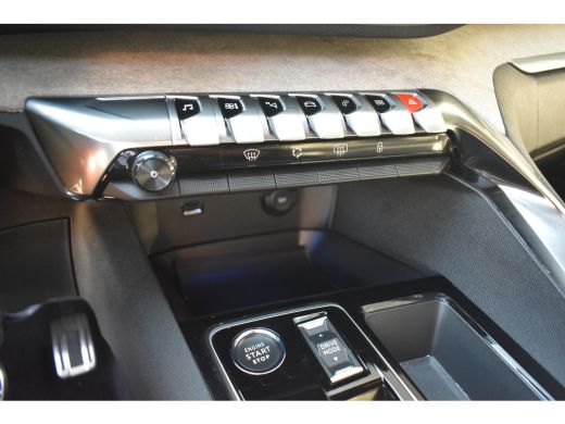 Peugeot 5008 Peugeot 1.2 Hybrid GT 136pk Automaat 7p. | Adaptive Cruise | Navigatie | Keyless-Entry | Dodehoek... ActivLease financial lease