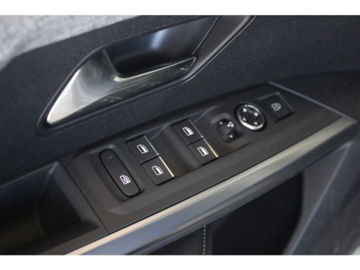 Peugeot E-5008 Peugeot 210-PK 73kWh GT Avantage DEMO DEAL NAVI | STOELVERWARMING/VENTILATIE | STUURVERWARMING | ... ActivLease financial lease