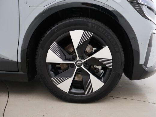 Renault Megane E-Tech E-Tech EV60 220 PK OPTIMUM CHARGE EVOLUTION *GRIS RAFALE* + CAMERA | CARPLAY ActivLease financial lease