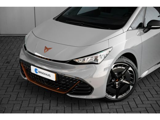 Seat Born Performance | 82 kWh | Panorama dak | Sennheiser | Keyless Advanced | Elek. stoelen | 20" Velgen ... ActivLease financial lease