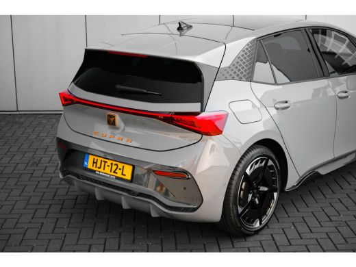 Seat Born Performance | 82 kWh | Panorama dak | Sennheiser | Keyless Advanced | Elek. stoelen | 20" Velgen ... ActivLease financial lease