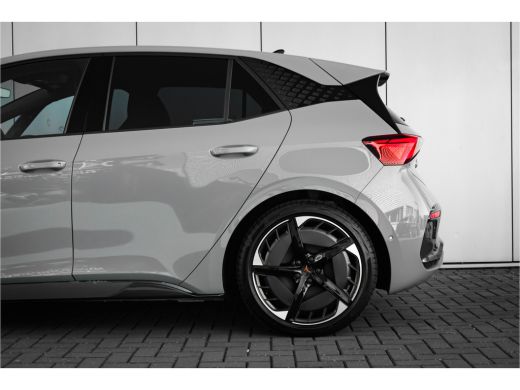 Seat Born Performance | 82 kWh | Panorama dak | Sennheiser | Keyless Advanced | Elek. stoelen | 20" Velgen ... ActivLease financial lease