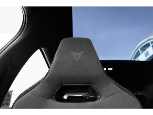 Seat Born Performance | 82 kWh | Panorama dak | Sennheiser | Keyless Advanced | Elek. stoelen | 20" Velgen ... ActivLease financial lease