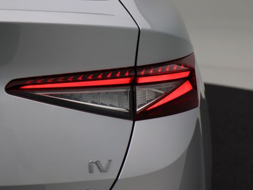 Skoda Enyaq Coupé Business Edition Plus 60 | Adaptive Cruise | CarPlay | Navigatie | Bluetooth | Achteruitrijcamera... ActivLease financial lease