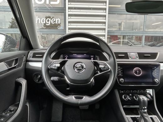 Skoda Superb Combi 1.5 TSI 150 pk ACT Business Edition 7-DSG | Trekhaak uitklapbaar | Elektrische LV-stoel | N... ActivLease financial lease
