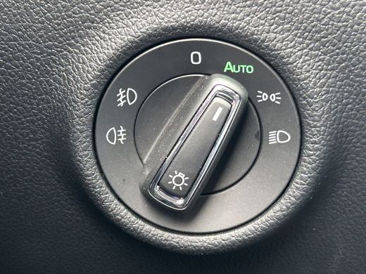 Skoda Superb Combi 1.5 TSI 150 pk ACT Business Edition 7-DSG | Trekhaak uitklapbaar | Elektrische LV-stoel | N... ActivLease financial lease