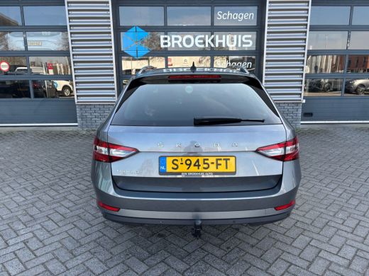 Skoda Superb Combi 1.5 TSI 150 pk ACT Business Edition 7-DSG | Trekhaak uitklapbaar | Elektrische LV-stoel | N... ActivLease financial lease