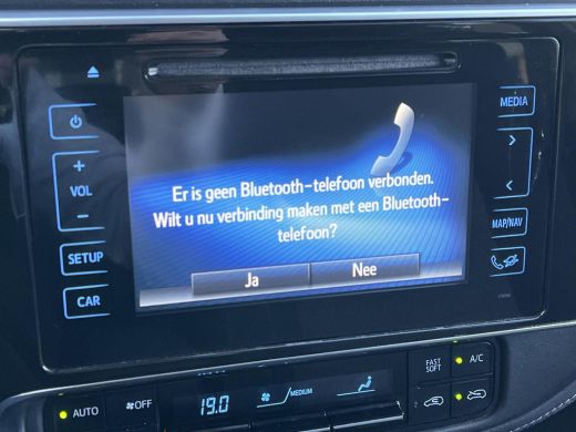 Toyota Auris Touring Sports 1.8 Hybrid Dynamic Ultimate | Navigatie | Stoelverwarming | Parkeersensoren 17 inch LM-velgen | ActivLease financial lease