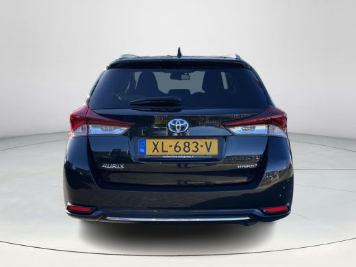 Toyota Auris Touring Sports 1.8 Hybrid Dynamic Ultimate | Navigatie | Stoelverwarming | Parkeersensoren 17 inch LM-velgen | ActivLease financial lease