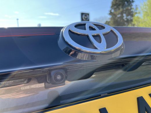 Toyota Yaris Cross 1.5 Hybrid 130 Executive | Premium Pack | Navigatie | Apple CarPlay/Android auto | Achteruitrijca... ActivLease financial lease