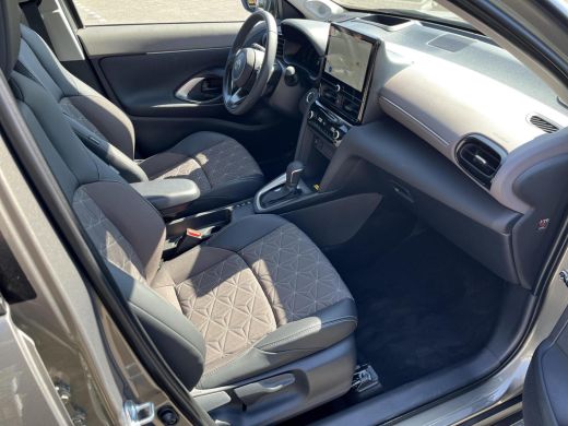 Toyota Yaris Cross 1.5 Hybrid 130 Executive | Premium Pack | Navigatie | Apple CarPlay/Android auto | Achteruitrijca... ActivLease financial lease