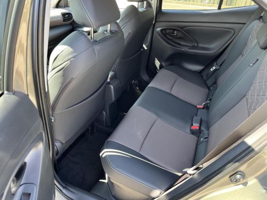 Toyota Yaris Cross 1.5 Hybrid 130 Executive | Premium Pack | Navigatie | Apple CarPlay/Android auto | Achteruitrijca... ActivLease financial lease