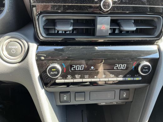 Toyota Yaris Cross 1.5 Hybrid 130 Executive | Premium Pack | Navigatie | Apple CarPlay/Android auto | Achteruitrijca... ActivLease financial lease