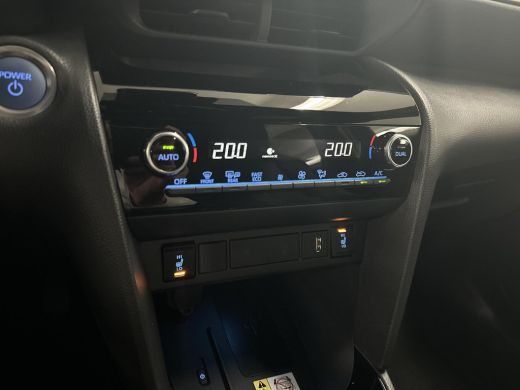 Toyota Yaris Cross 1.5 Hybrid Adventure ActivLease financial lease