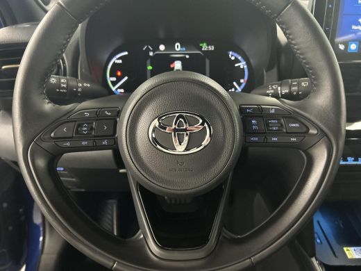 Toyota Yaris Cross 1.5 Hybrid Adventure ActivLease financial lease