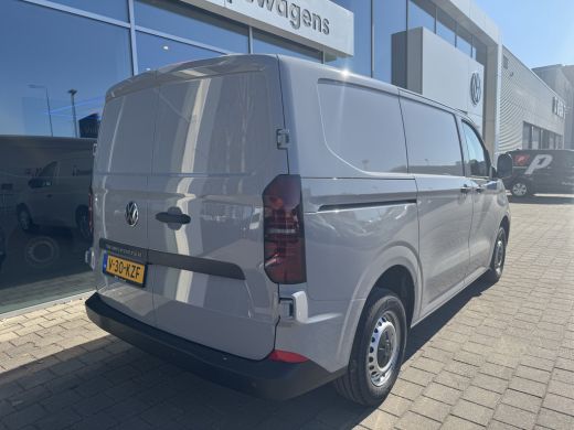 Volkswagen Transporter 2.0 TDI L1 150PK hand | betimmering | achteruitrijcamera | bijrijdersbank ActivLease financial lease