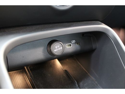 Volvo  EX40 Volvo 238PK Single Motor Core | Park Assist | 19'' | Nubuck bekleding | Park Camera | Carplay/And... ActivLease financial lease