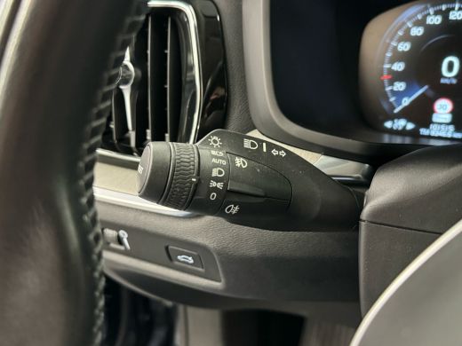 Volvo  V60 Cross Country 2.0 B5 AWD Pro | Achterbank verwarmd | Cruise control adaptief met Stop&Go en stuur... ActivLease financial lease