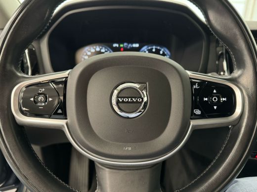 Volvo  V60 Cross Country 2.0 B5 AWD Pro | Achterbank verwarmd | Cruise control adaptief met Stop&Go en stuur... ActivLease financial lease