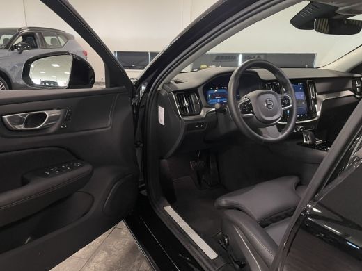 Volvo  V60 T6 AWD Recharge Plus Dark | Adaptieve Cruise Control | Stoelverwarming voor+achter | Stuurwielver... ActivLease financial lease