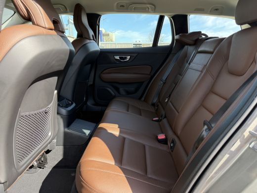 Volvo  V60 Volvo T6 Twin Engine AWD Inscription | Camera | Adaptive Cruise | BLIS | Leder | Stoelverwarming ... ActivLease financial lease