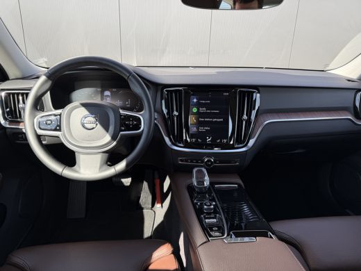 Volvo  V60 Volvo T6 Twin Engine AWD Inscription | Camera | Adaptive Cruise | BLIS | Leder | Stoelverwarming ... ActivLease financial lease