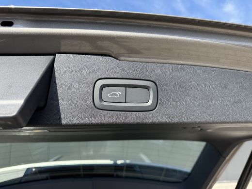 Volvo  V60 Volvo T6 Twin Engine AWD Inscription | Camera | Adaptive Cruise | BLIS | Leder | Stoelverwarming ... ActivLease financial lease
