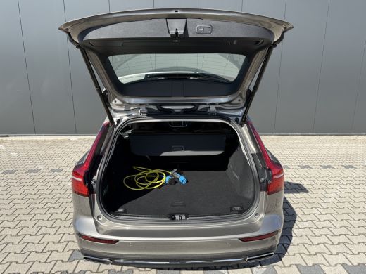 Volvo  V60 Volvo T6 Twin Engine AWD Inscription | Camera | Adaptive Cruise | BLIS | Leder | Stoelverwarming ... ActivLease financial lease