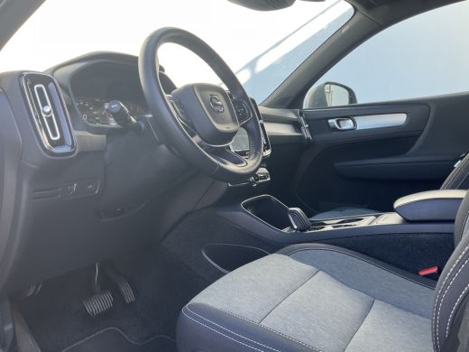 Volvo  XC40 1.5 T3 Business Pro Automaat Trekhaak Stoel/Stuurverw Carplay Elek.Klep! ActivLease financial lease
