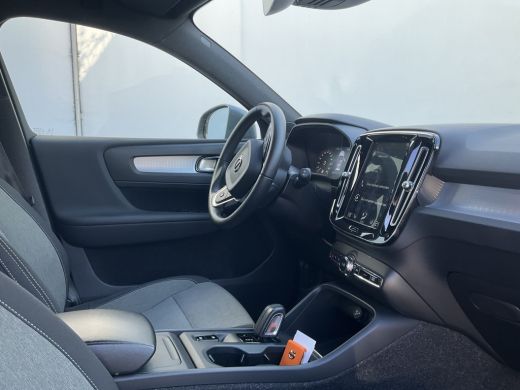 Volvo  XC40 1.5 T3 Business Pro Automaat Trekhaak Stoel/Stuurverw Carplay Elek.Klep! ActivLease financial lease