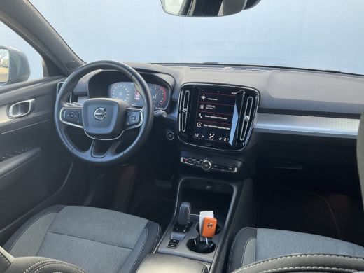 Volvo  XC40 1.5 T3 Business Pro Automaat Trekhaak Stoel/Stuurverw Carplay Elek.Klep! ActivLease financial lease