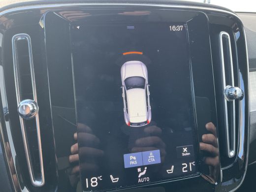 Volvo  XC40 1.5 T3 Business Pro Automaat Trekhaak Stoel/Stuurverw Carplay Elek.Klep! ActivLease financial lease