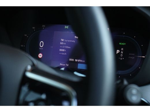 Volvo  XC60 Volvo 2.0 T6 Plug-in hybrid AWD R-Design | Schuifdak | Stuur/stoelverwarming | Camera | Keyless ActivLease financial lease