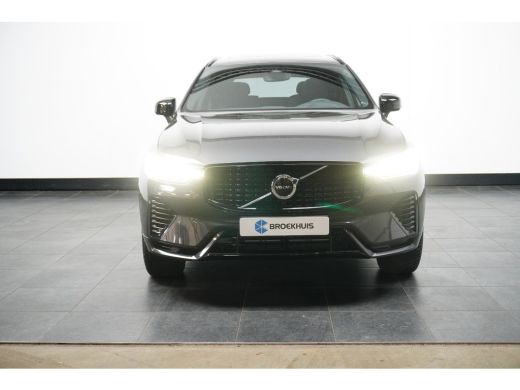 Volvo  XC60 Volvo T6 Plug-in hybrid AWD Plus Dark | Achterbank verwarmd | Achteruitrijcamera | Apple Carplay/... ActivLease financial lease